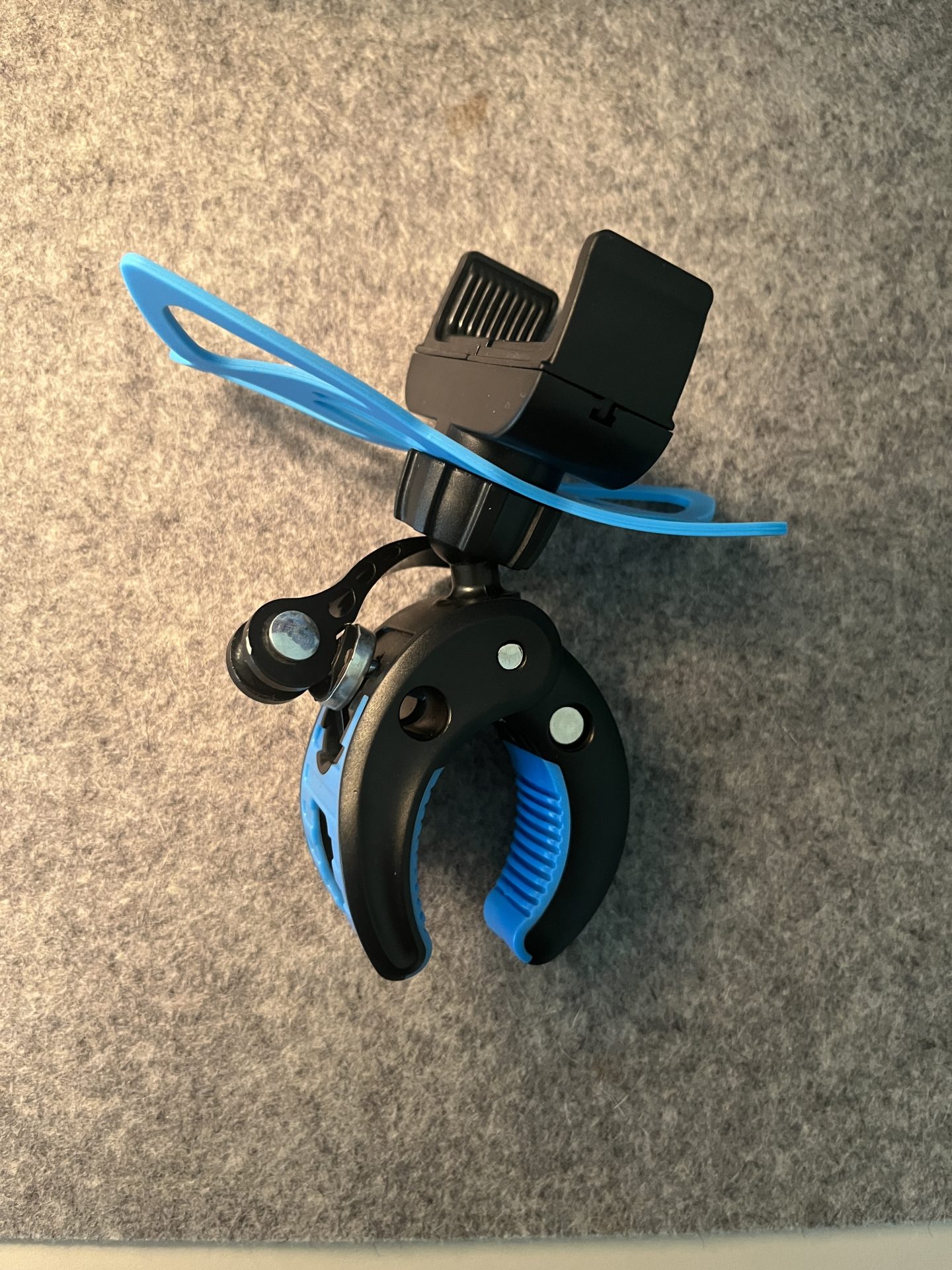 shows phone mount