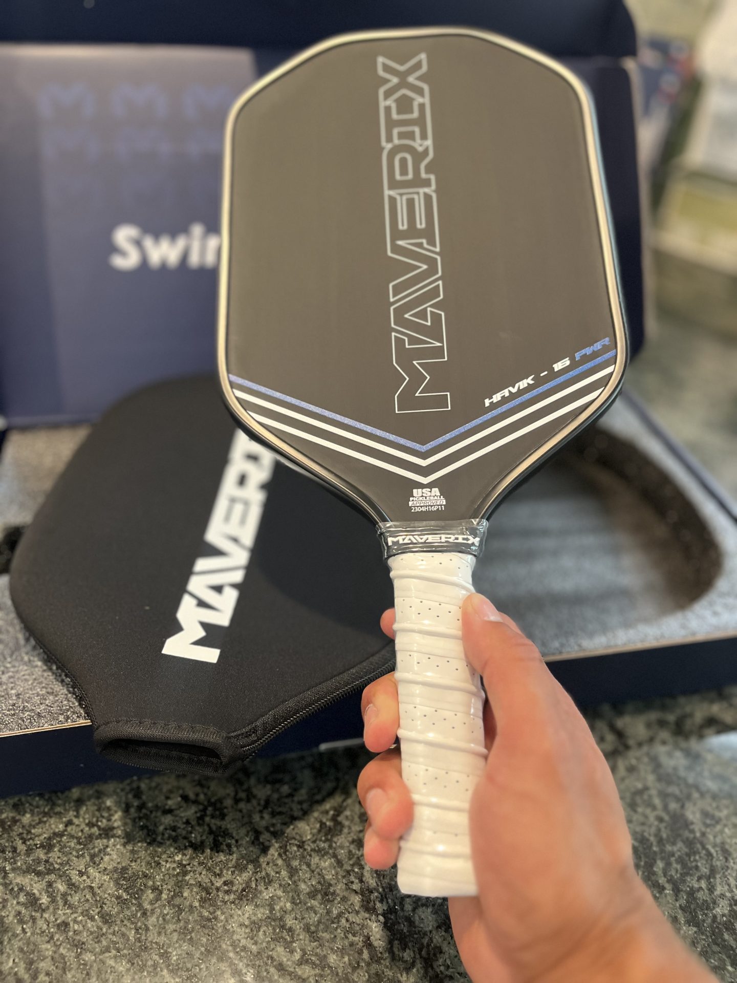 Maverix Havik - 16 Power in front of its packaging
