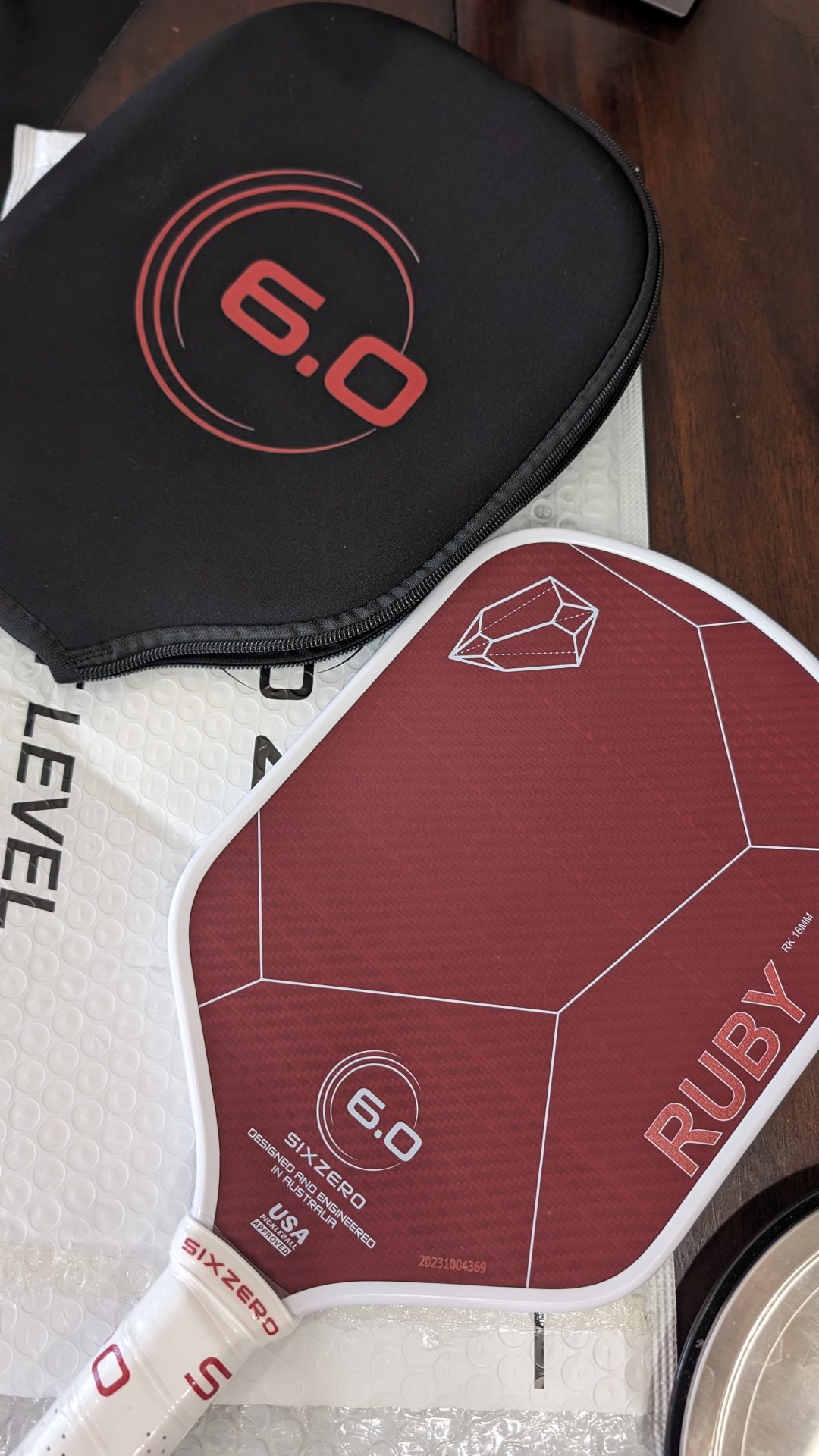 The six zero ruby paddle